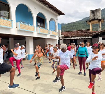 57c85e00 e35c 4396 987c ba10228753b3 360x320