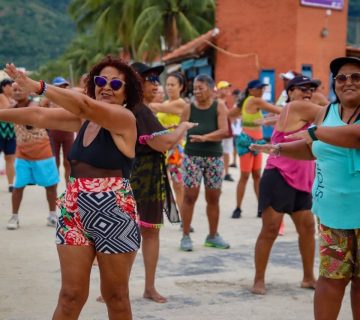 E064dd5f a1b2 4027 b66e c606adb939c1 360x320