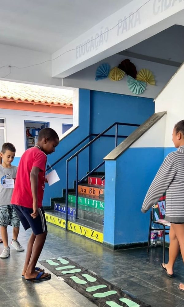 Escola 600x1000